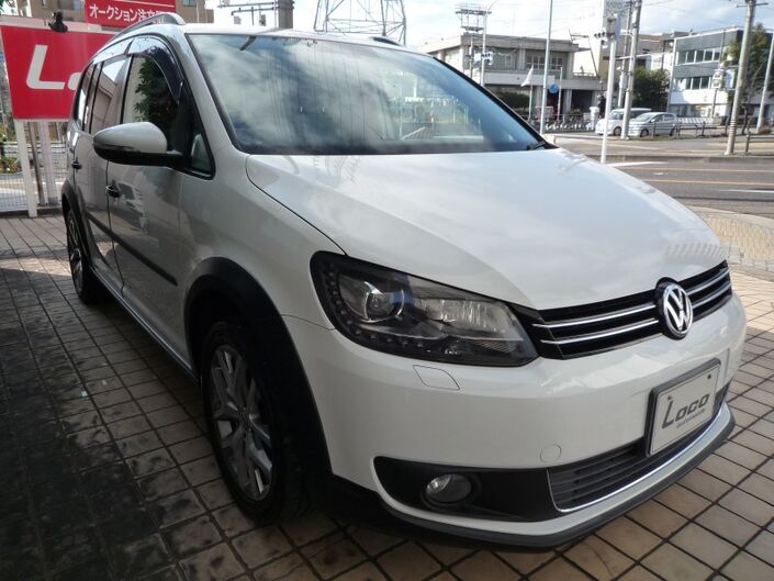 VW ゴルフ クロストゥーラン 1.4TSI | 特選車一覧 | 輸入車専門店 愛知